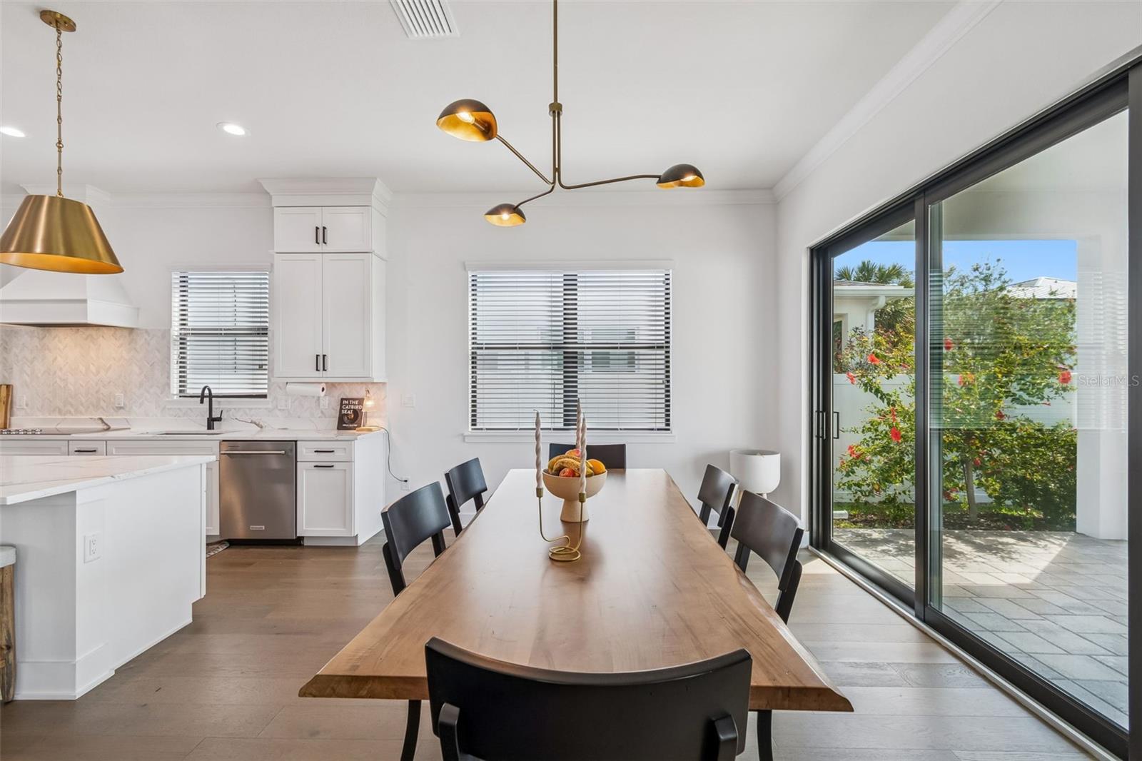 Image 8 of 62 For 3016 Ballast Point Boulevard