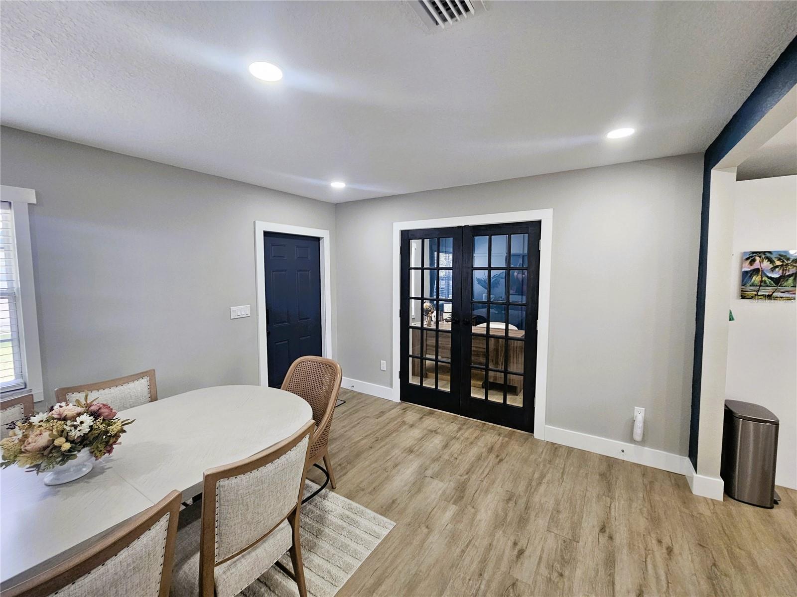 Listing photo id 1 for 8711 Wick Place