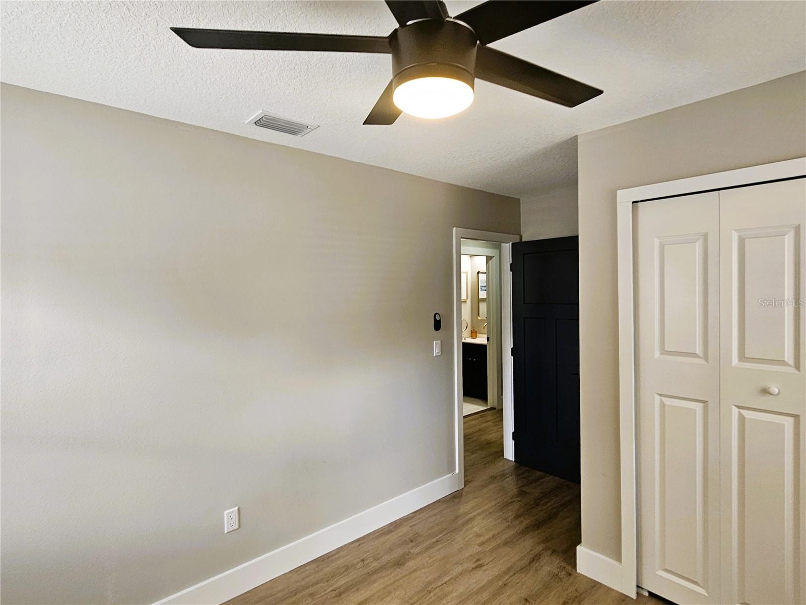 Listing photo id 30 for 8711 Wick Place