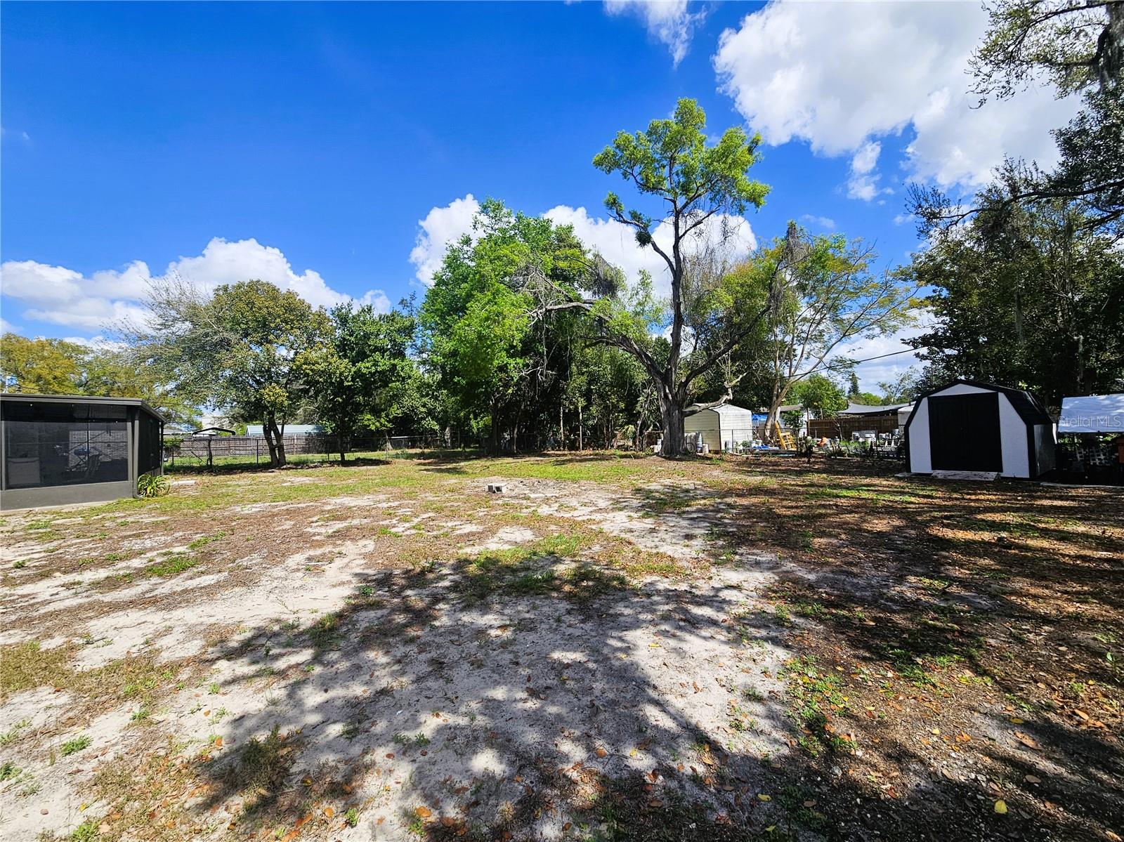 Listing photo id 37 for 8711 Wick Place