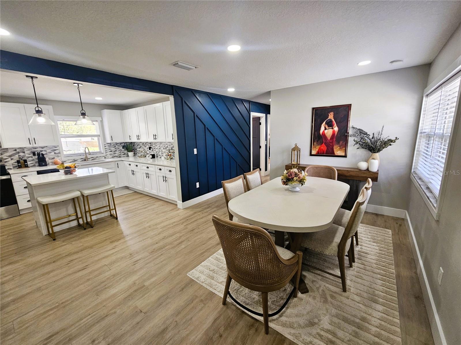 Listing photo id 5 for 8711 Wick Place