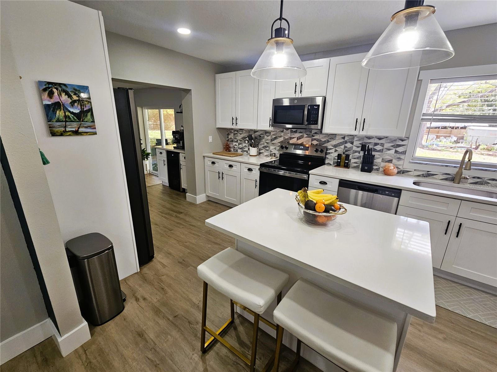 Listing photo id 7 for 8711 Wick Place