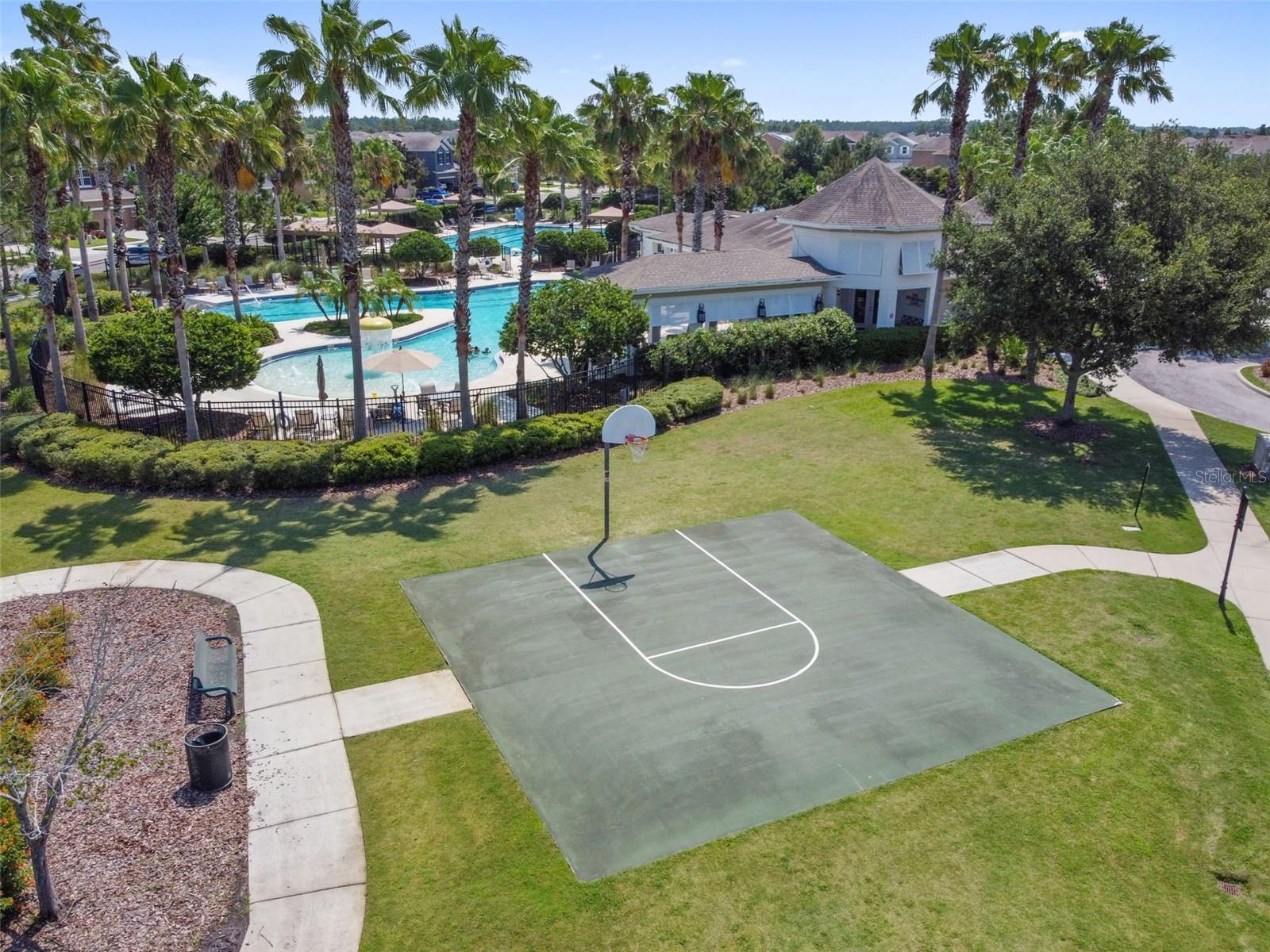 Image 43 of 60 For 33975 Astoria Circle