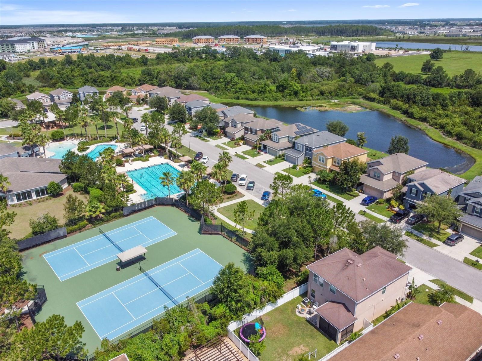 Image 48 of 60 For 33975 Astoria Circle