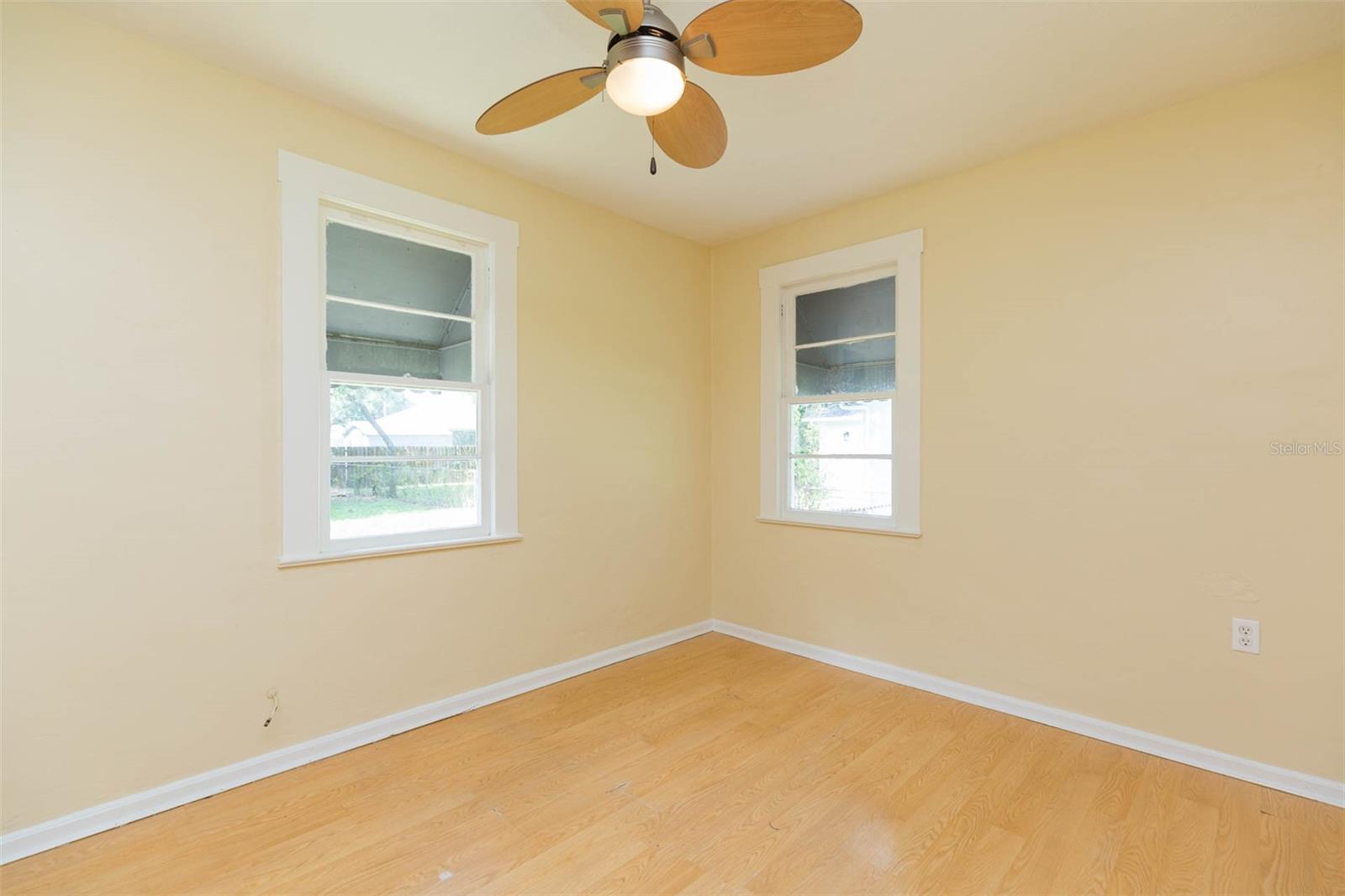 Image 17 of 24 For 1809 Henry Avenue