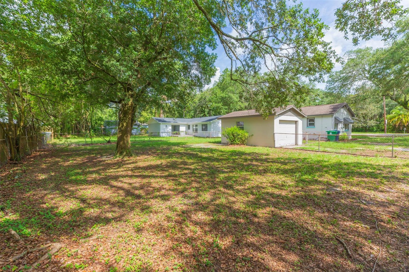 Image 22 of 24 For 1809 Henry Avenue