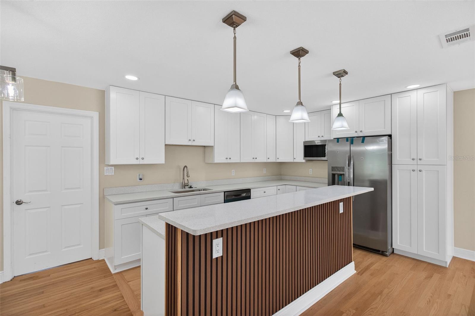 Image 10 of 40 For 1623 Prescott Avenue