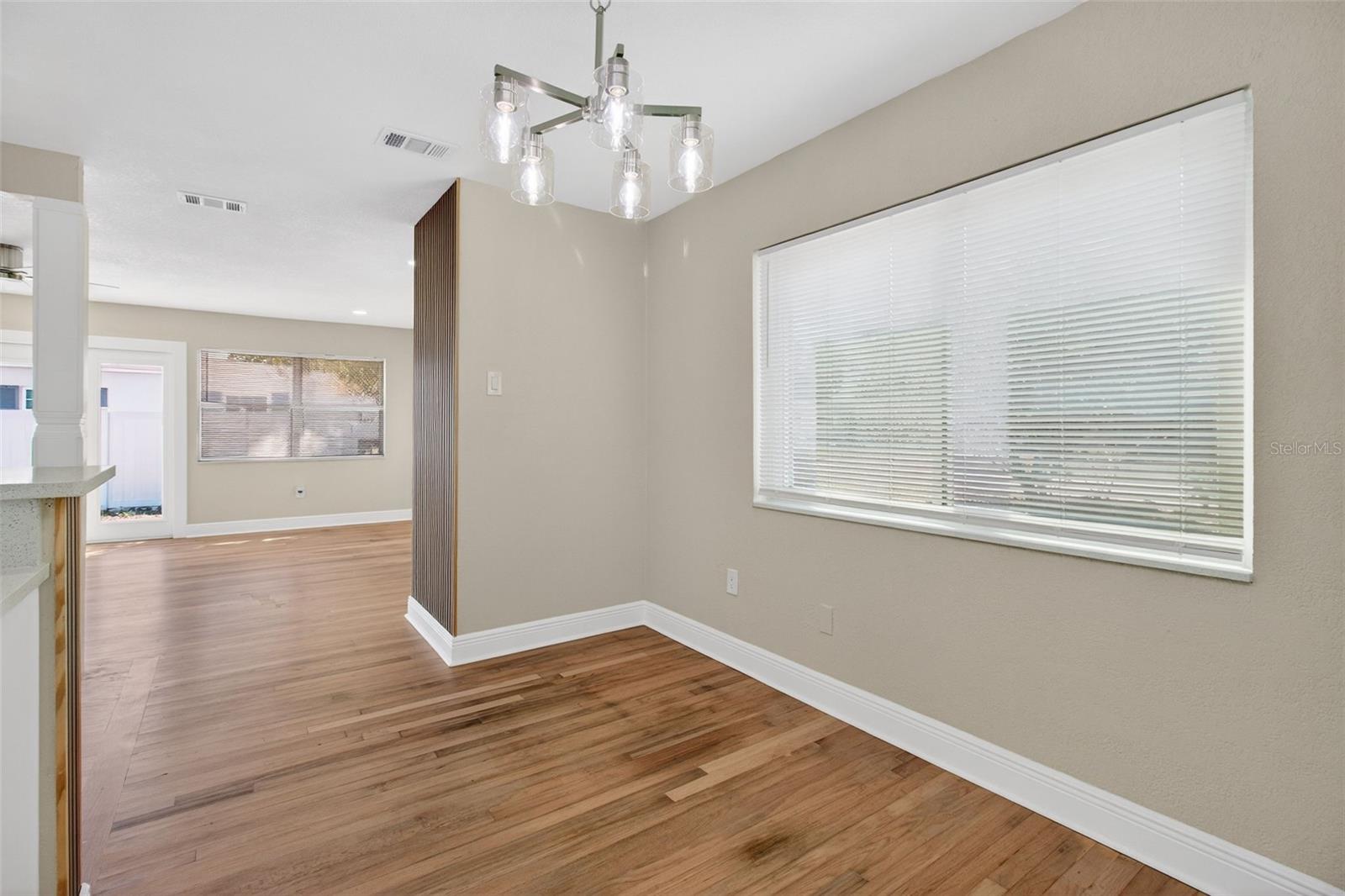 Image 13 of 40 For 1623 Prescott Avenue