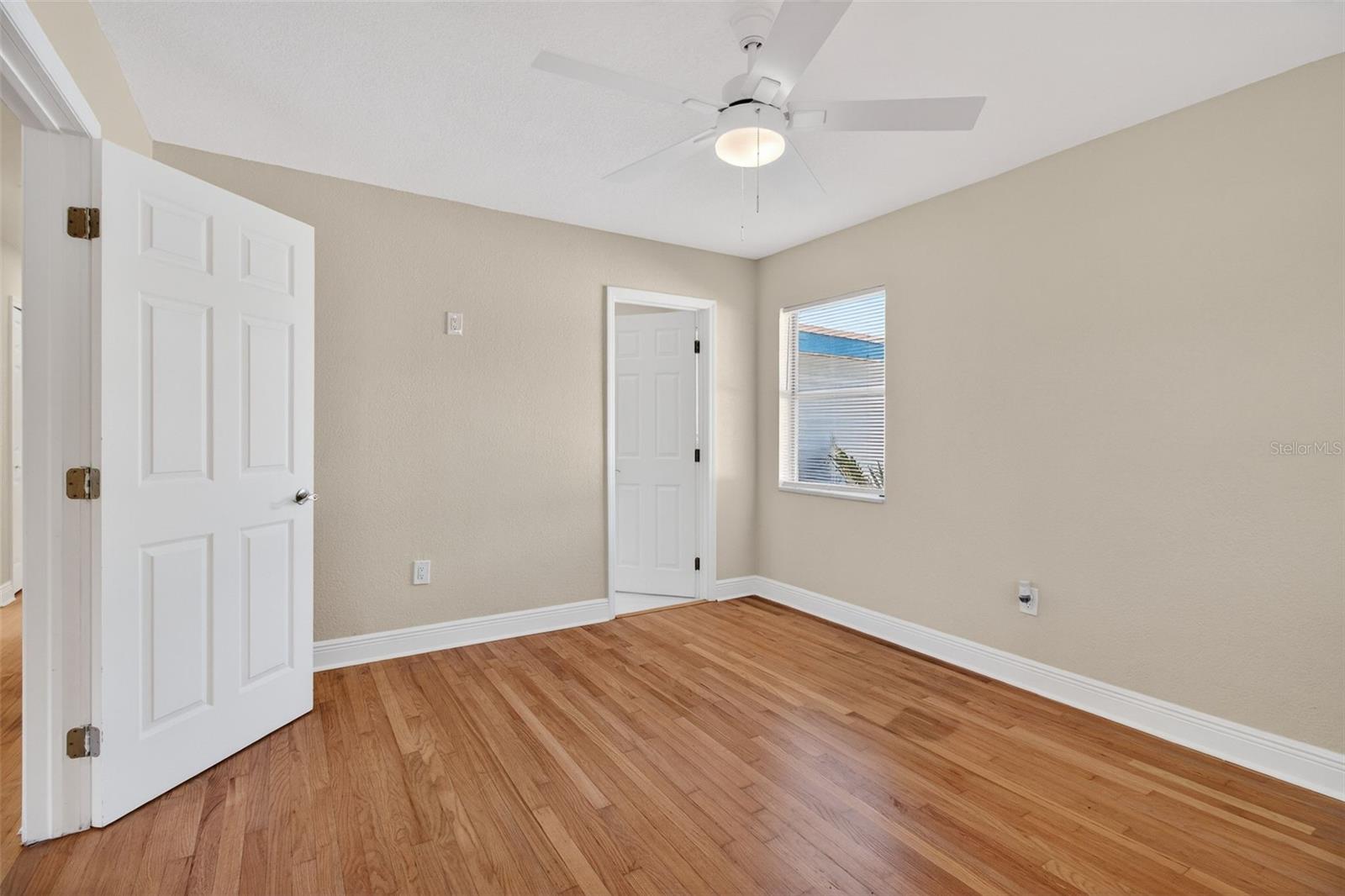 Image 15 of 40 For 1623 Prescott Avenue