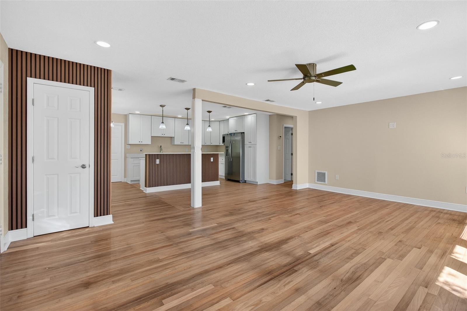 Image 2 of 40 For 1623 Prescott Avenue