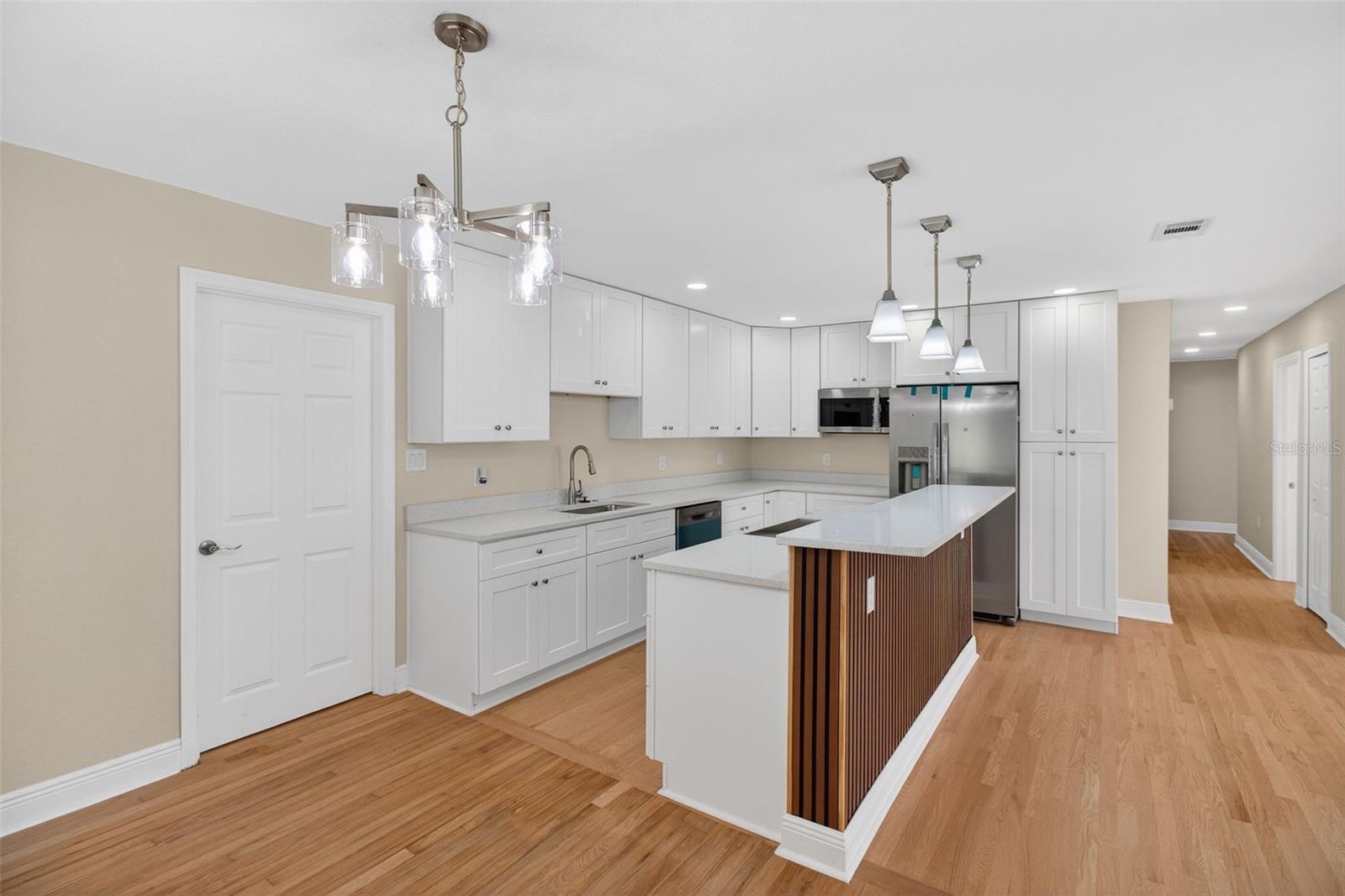 Image 7 of 40 For 1623 Prescott Avenue