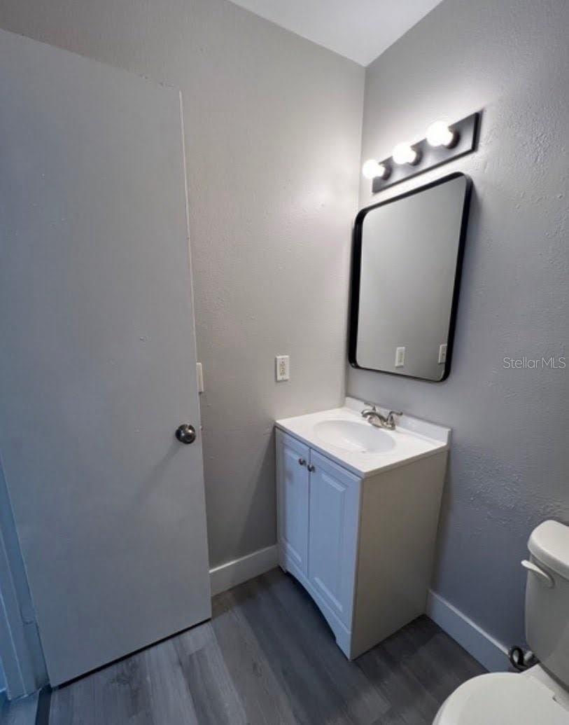 Image 11 of 17 For 6412 Diamond Street A