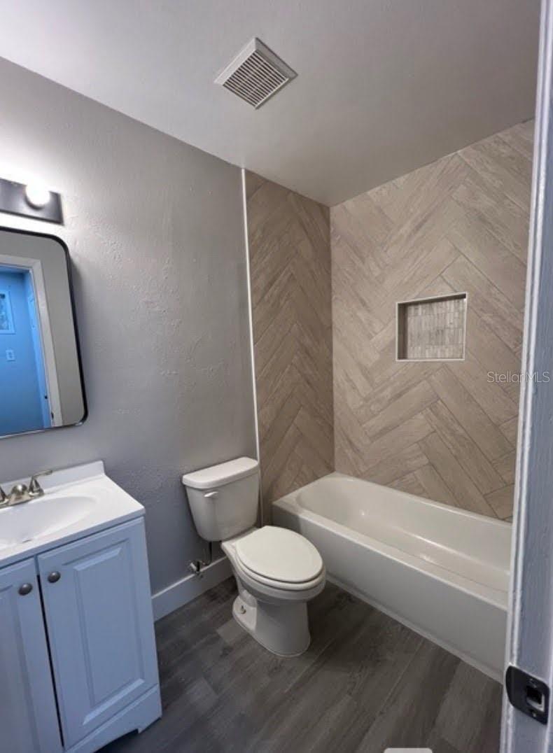 Image 14 of 17 For 6412 Diamond Street A