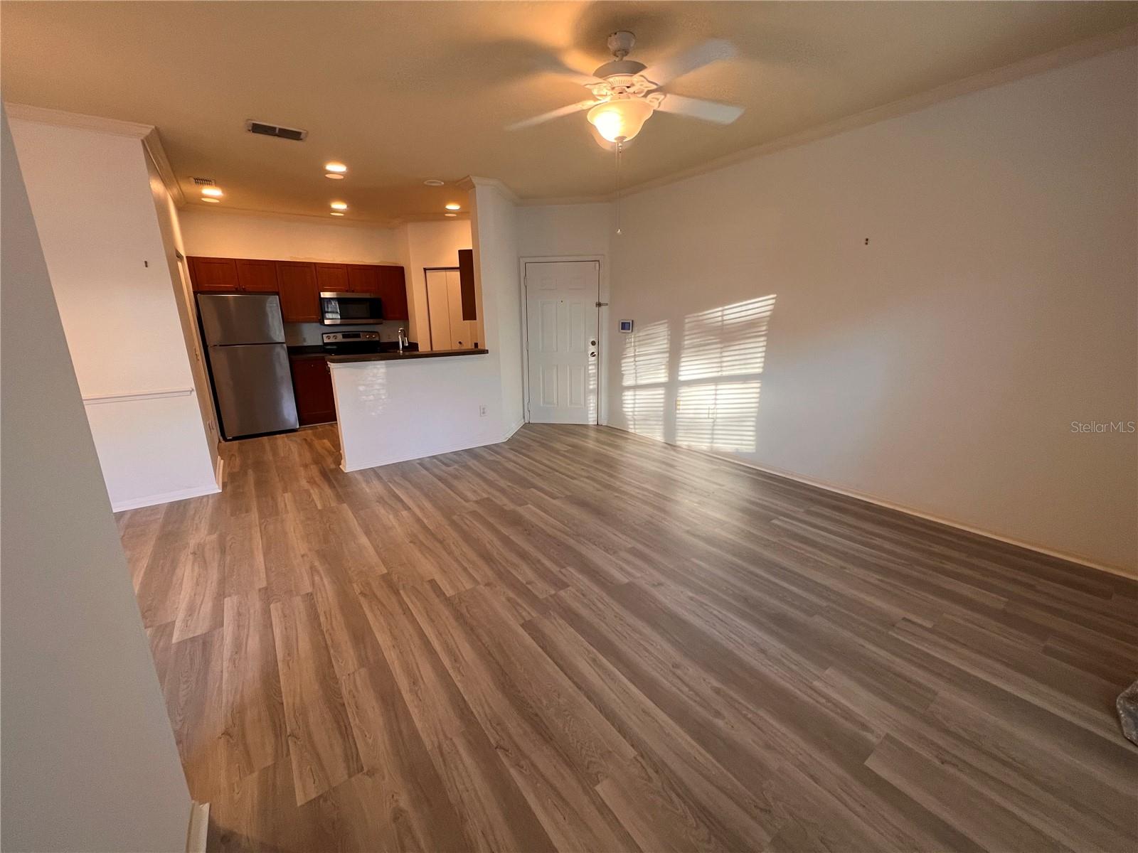 Image 7 of 23 For 2171 Portofino Place 2712