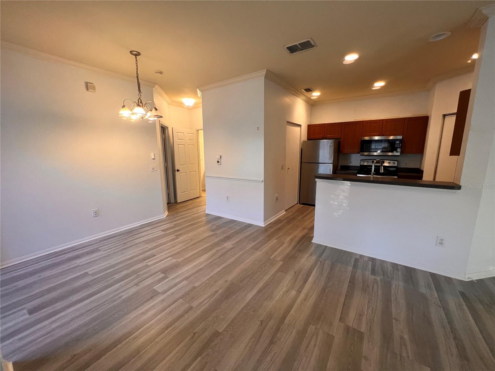 Image 8 of 23 For 2171 Portofino Place 2712