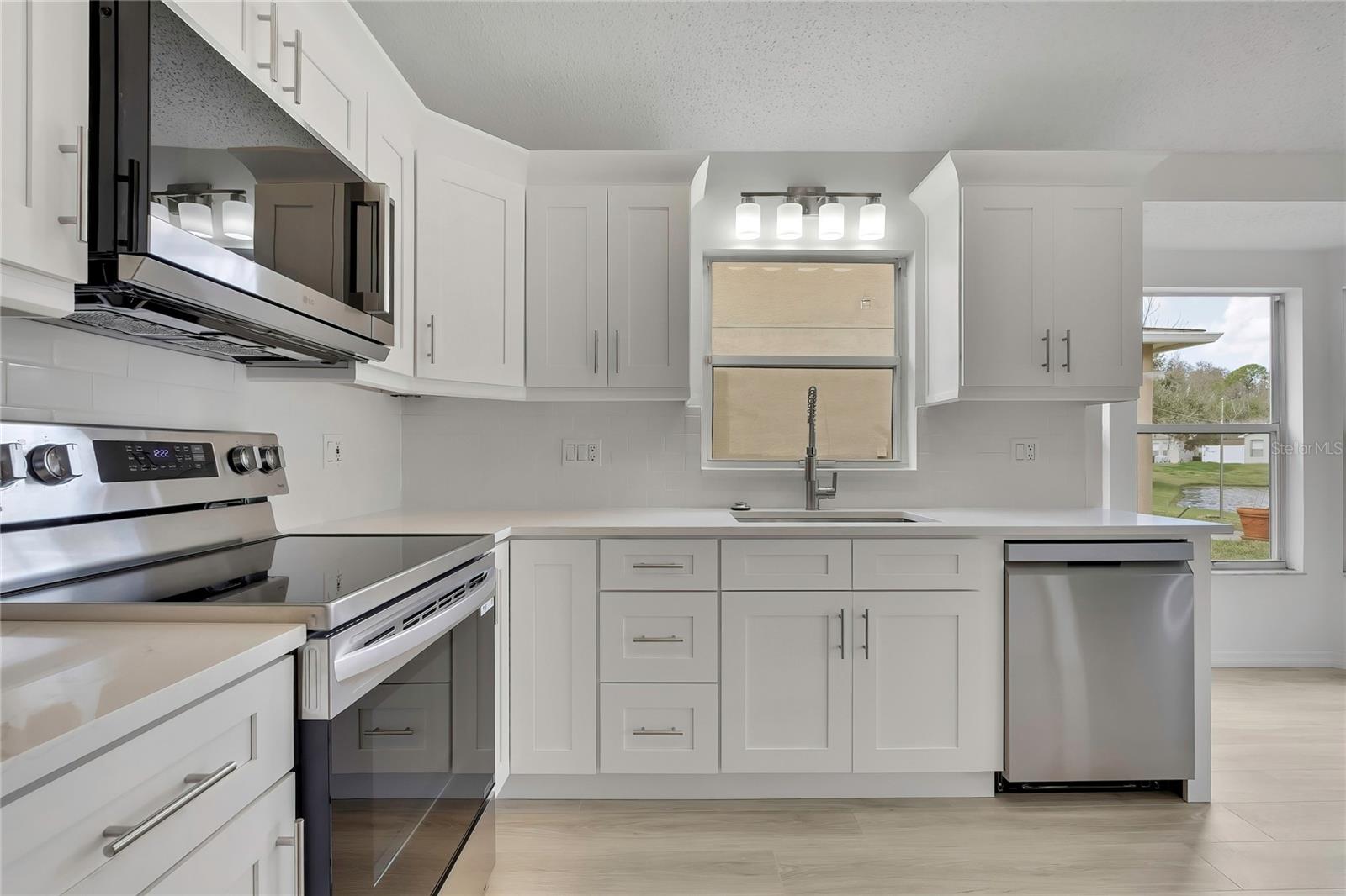 Image 11 of 43 For 545 Lake Cypress Circle