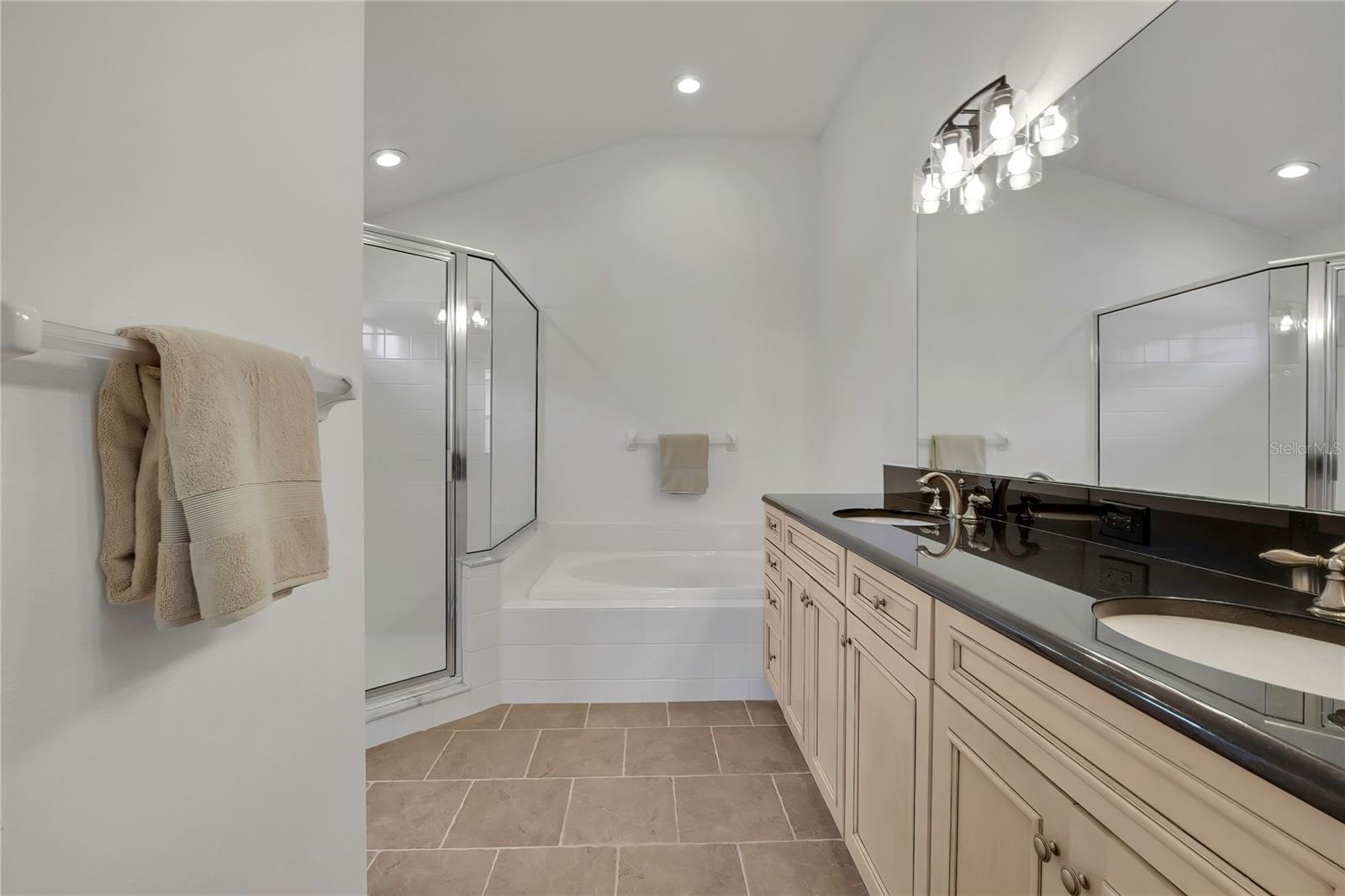 Image 27 of 43 For 545 Lake Cypress Circle