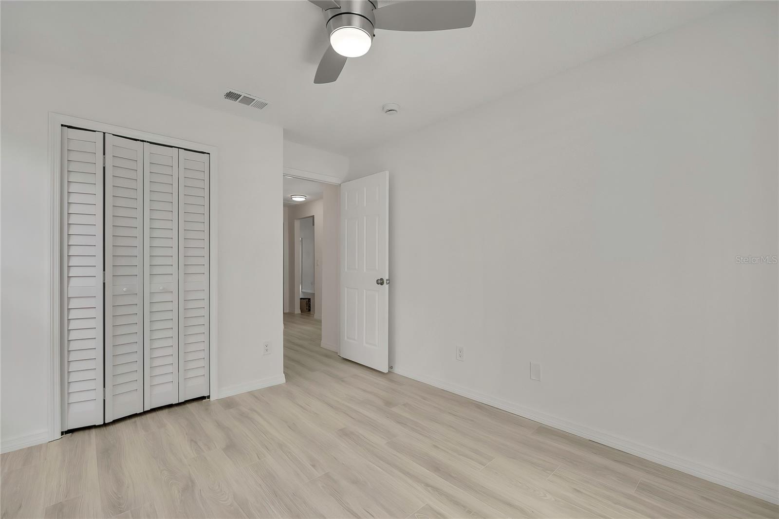 Image 33 of 43 For 545 Lake Cypress Circle