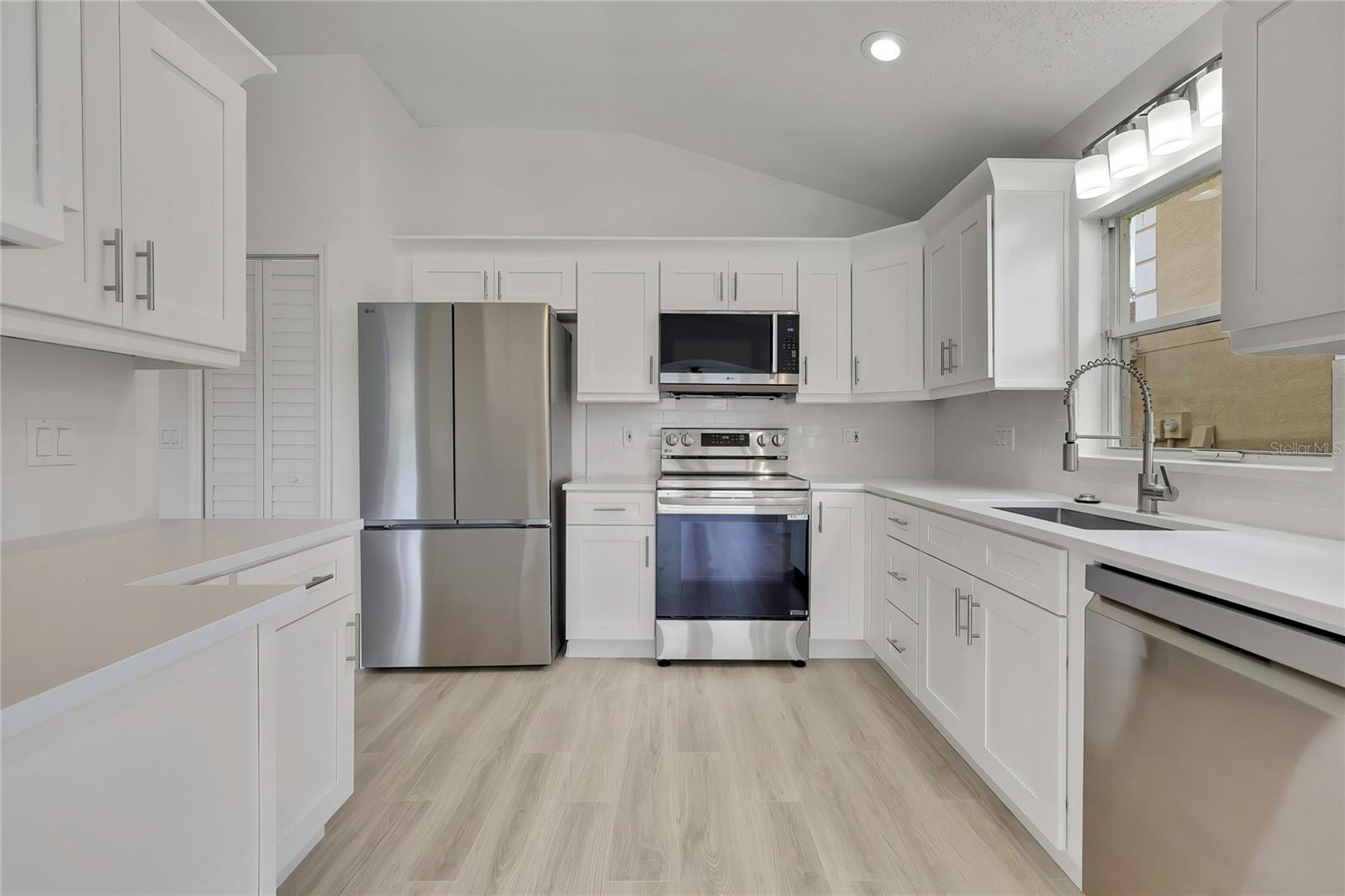 Image 9 of 43 For 545 Lake Cypress Circle