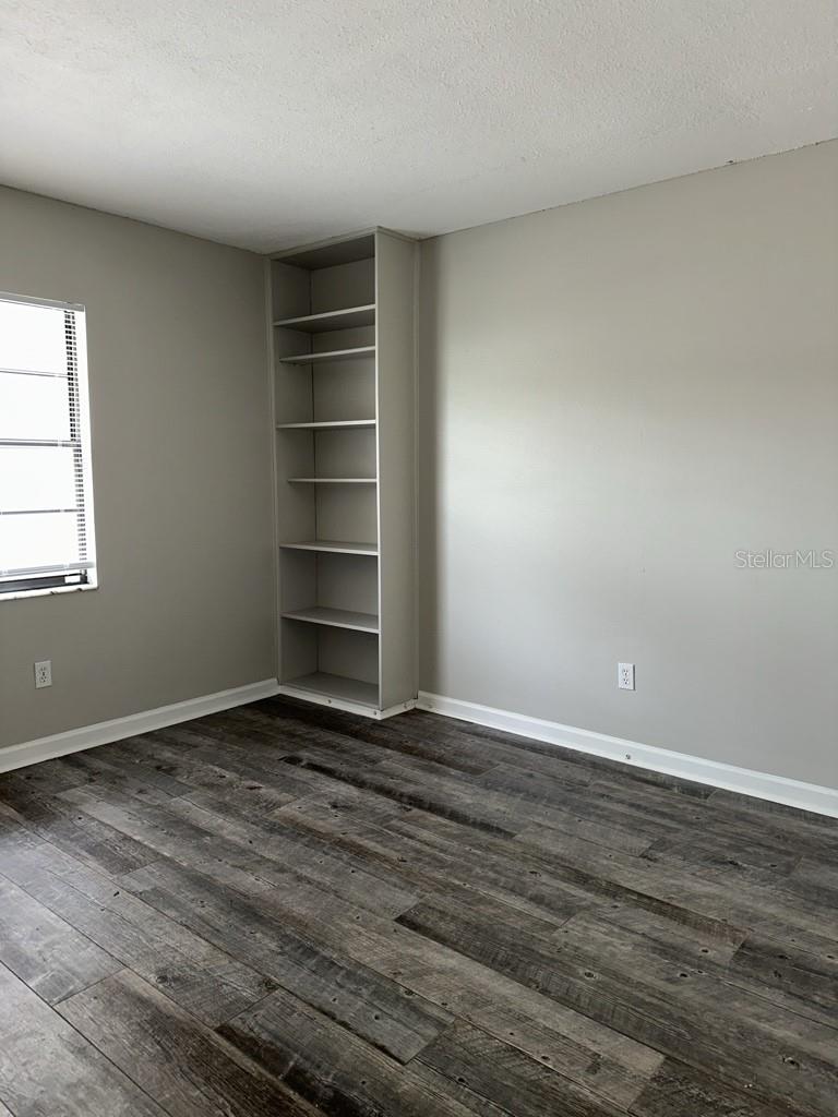 Image 11 of 53 For 4707 Ranchway Court