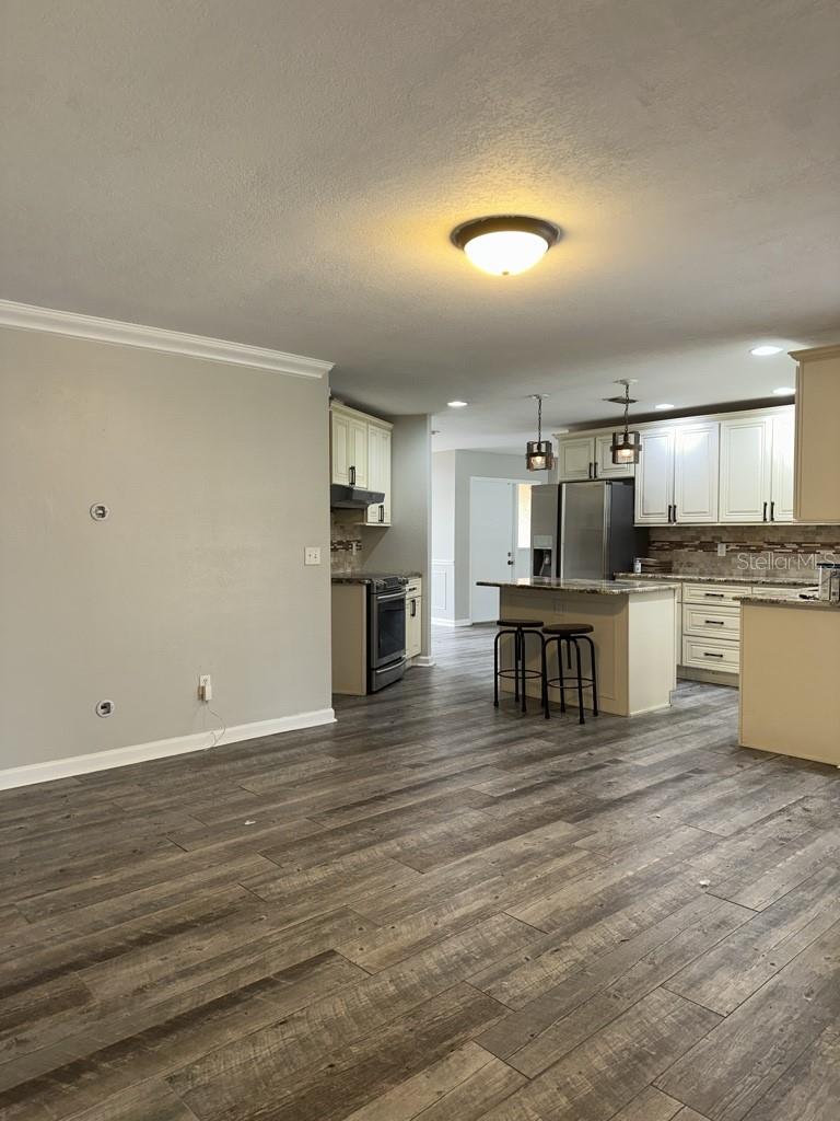 Image 16 of 53 For 4707 Ranchway Court