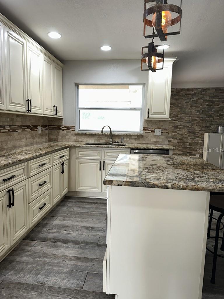 Image 4 of 53 For 4707 Ranchway Court