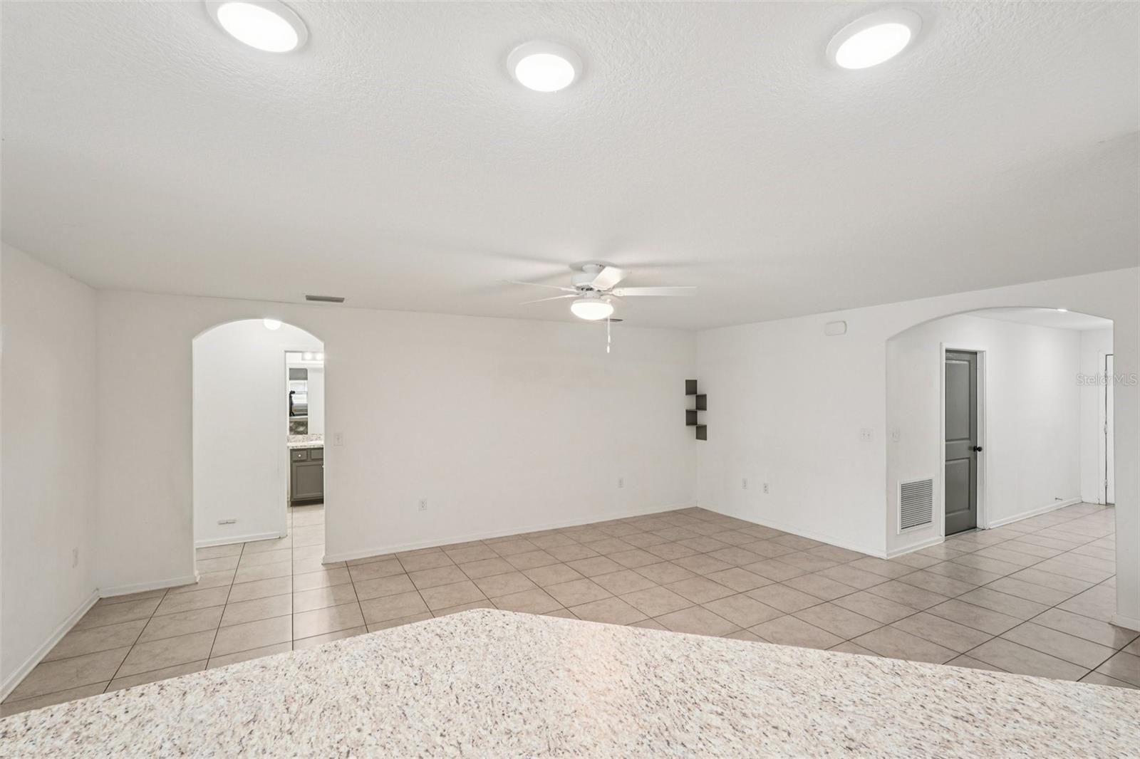 Image 15 of 52 For 1551 Blue Bayou Circle