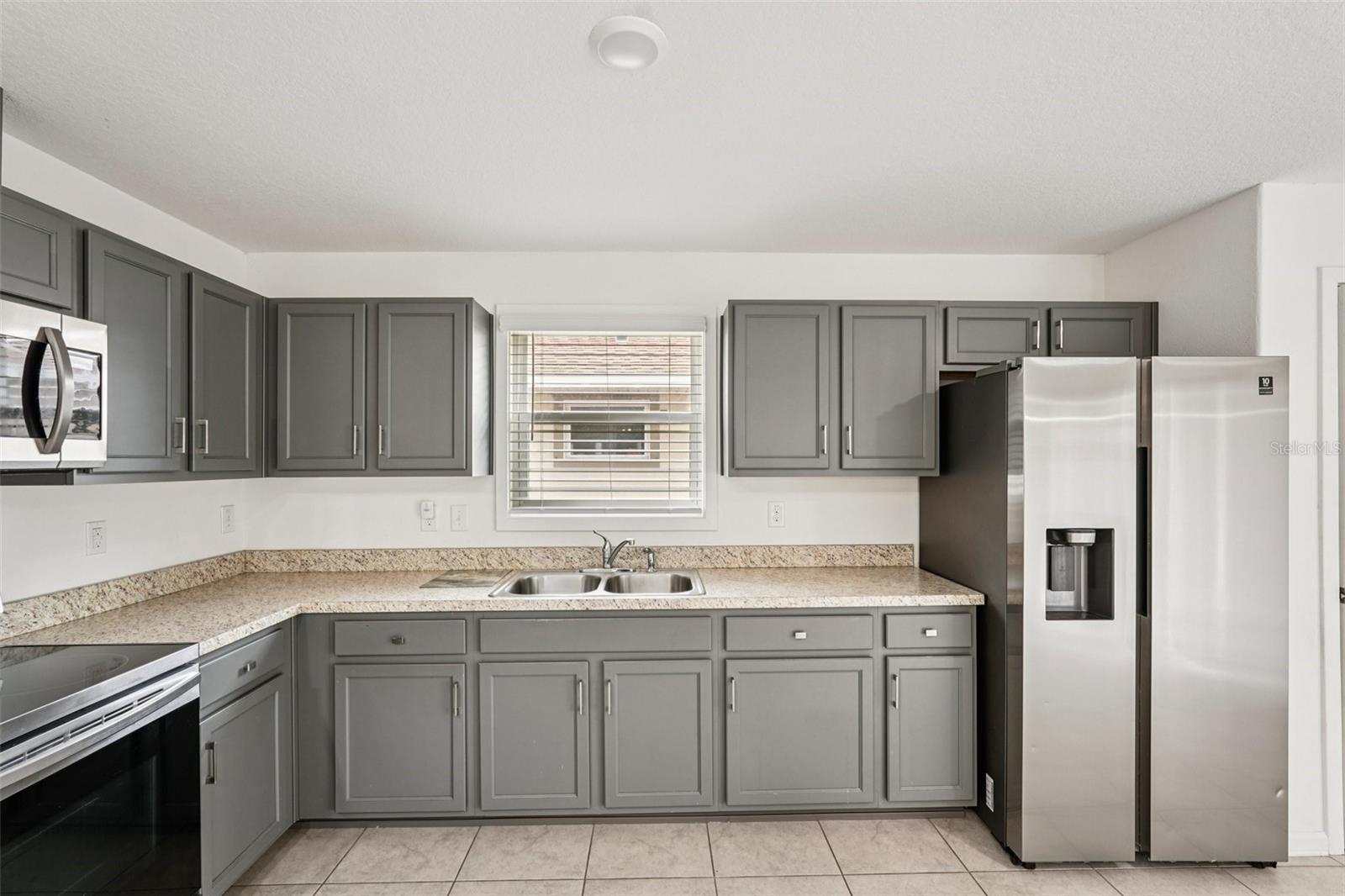 Image 22 of 52 For 1551 Blue Bayou Circle