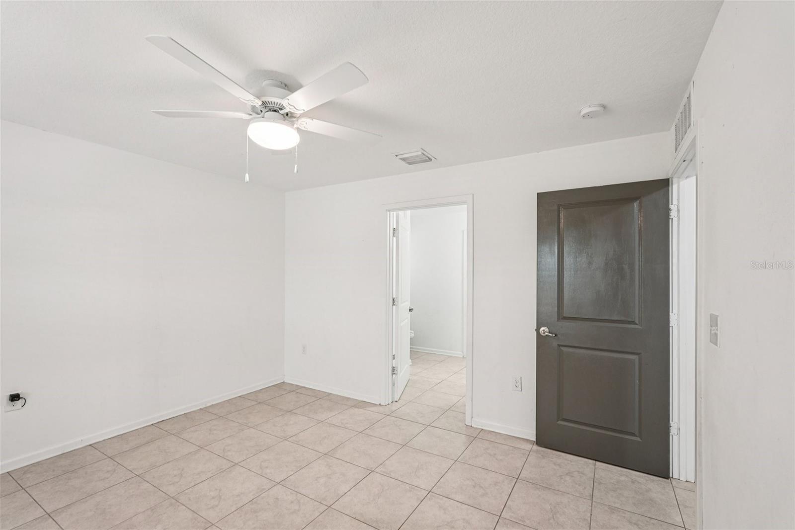 Image 27 of 52 For 1551 Blue Bayou Circle