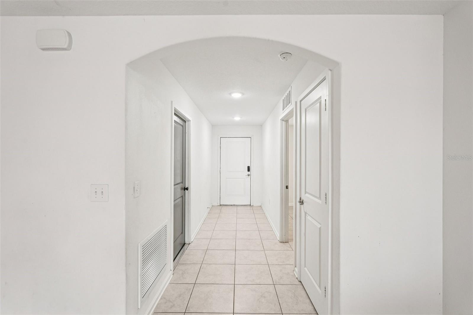 Image 6 of 52 For 1551 Blue Bayou Circle