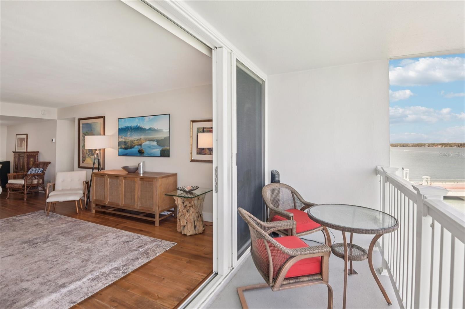 Image 17 of 33 For 500 Treasure Island Causeway 711