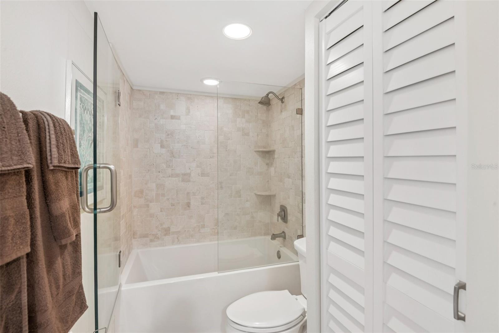 Image 25 of 33 For 500 Treasure Island Causeway 711