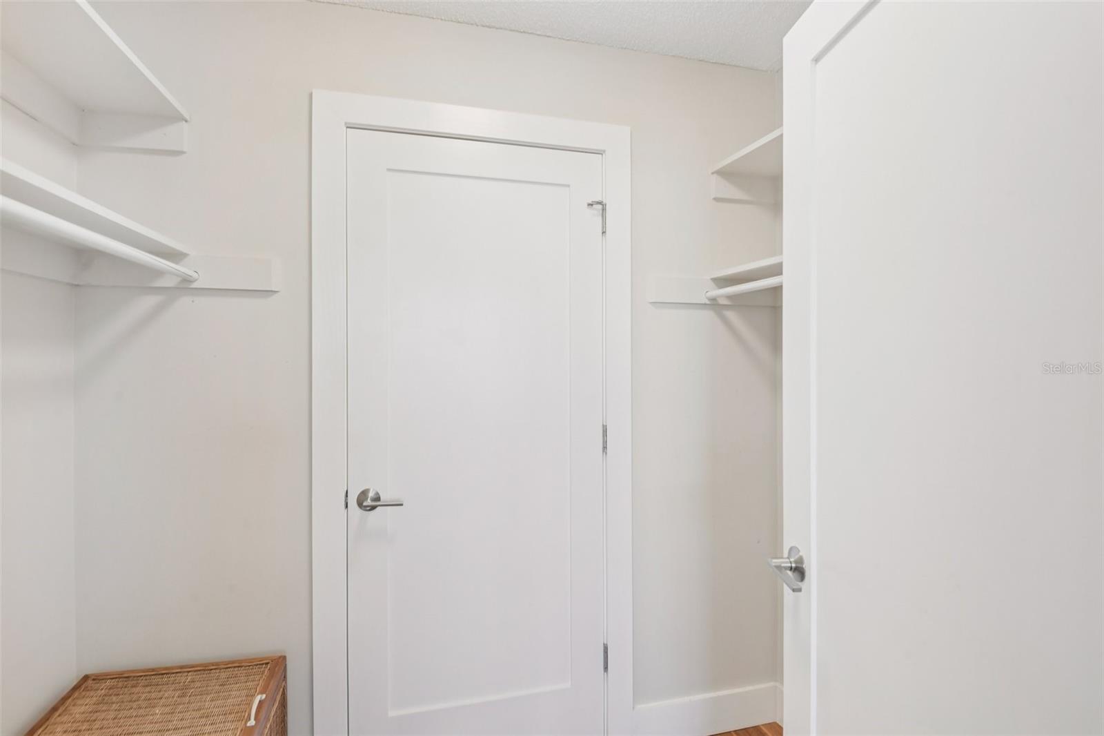 Image 27 of 33 For 500 Treasure Island Causeway 711