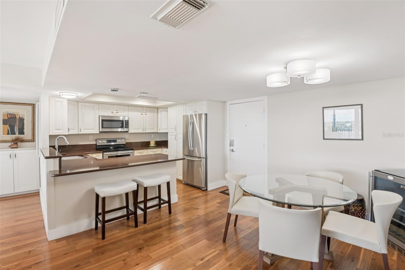 Image 8 of 33 For 500 Treasure Island Causeway 711