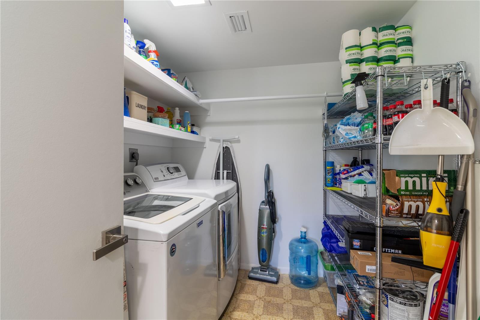 Image 15 of 16 For 4253 Bay Beach Lane G2