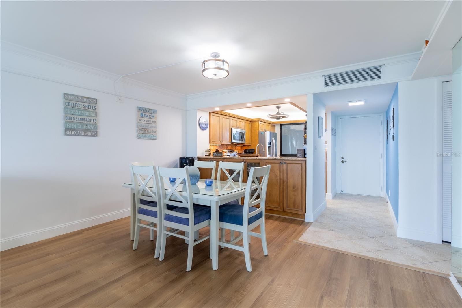 Image 8 of 16 For 4253 Bay Beach Lane G2