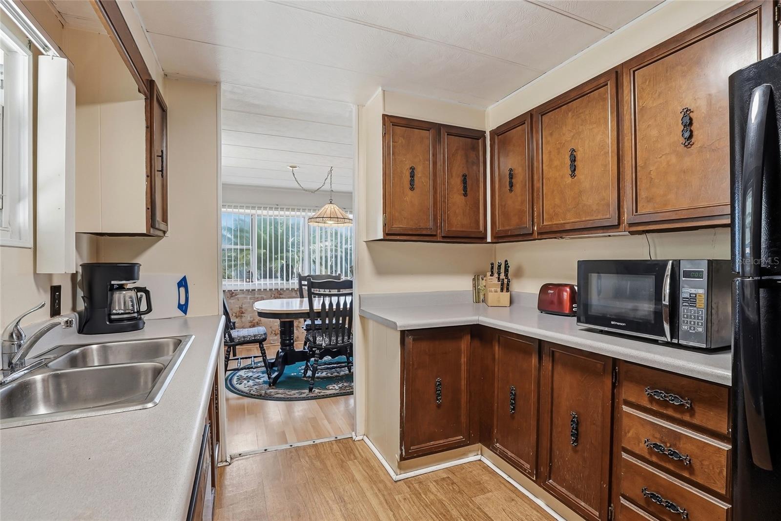 Image 13 of 43 For 9790 66th Street N 468