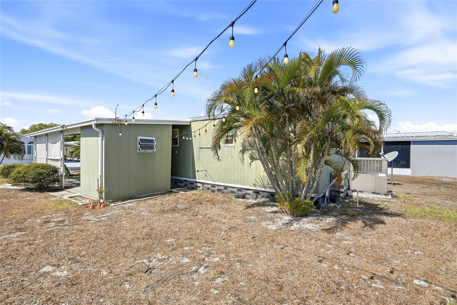 Image 28 of 43 For 9790 66th Street N 468