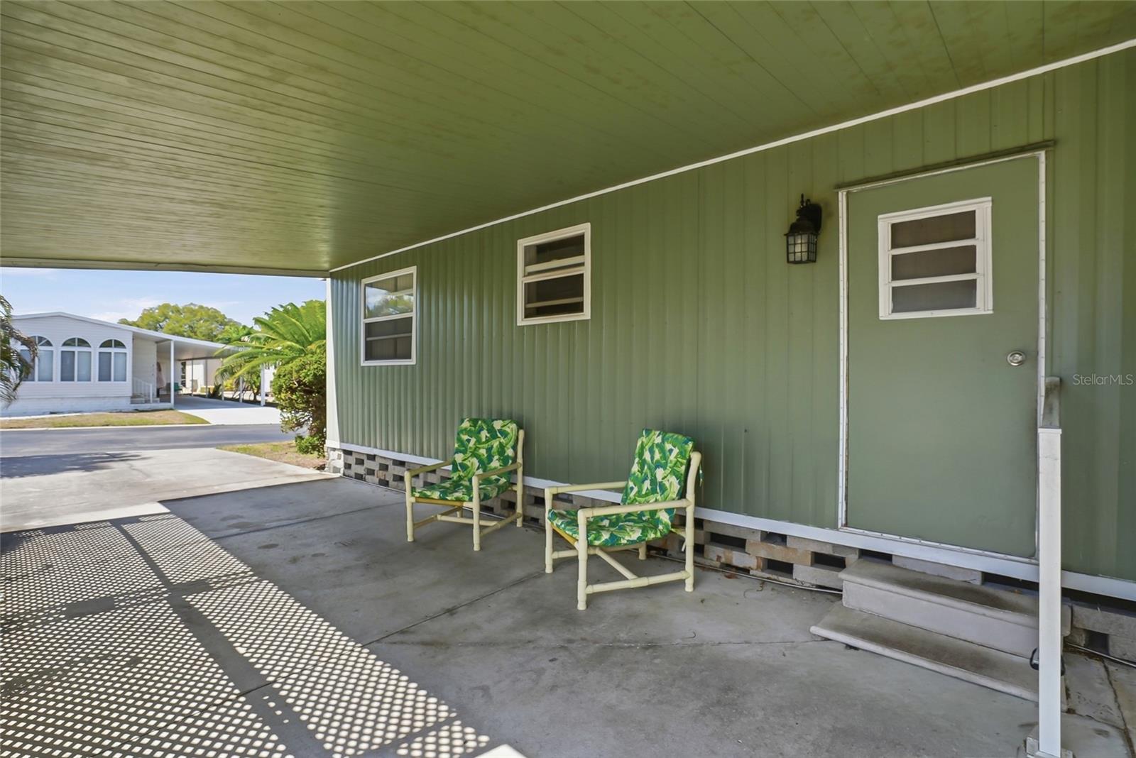 Image 29 of 43 For 9790 66th Street N 468