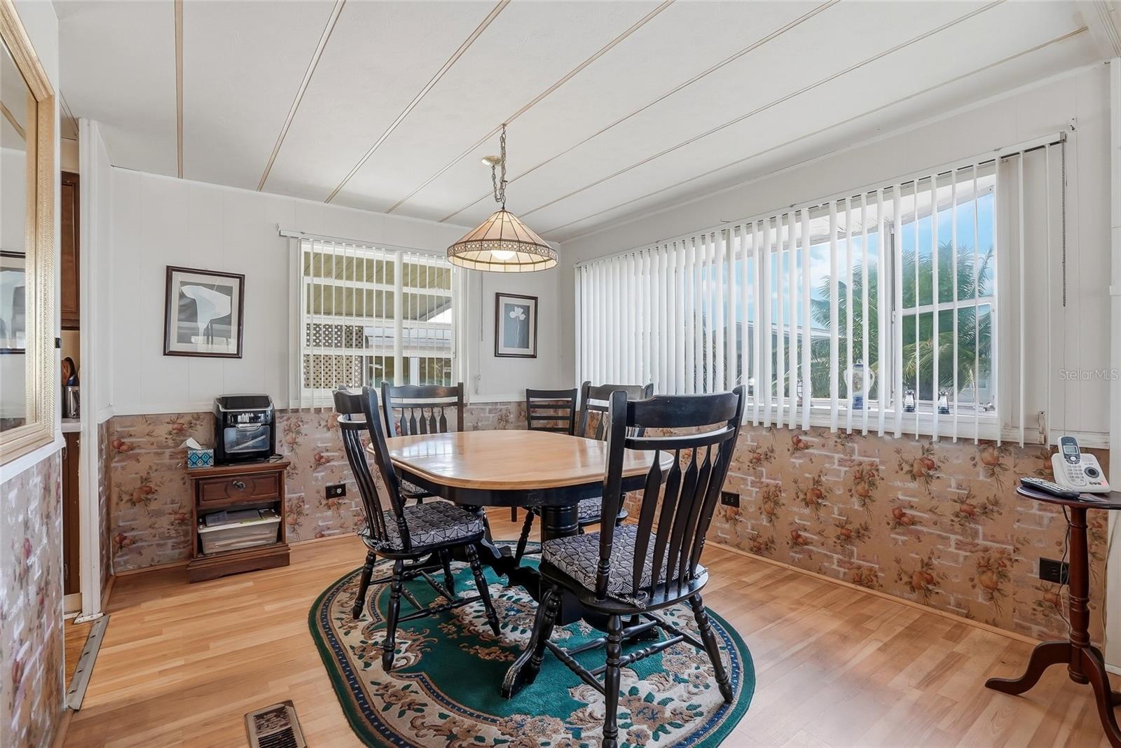 Image 7 of 43 For 9790 66th Street N 468