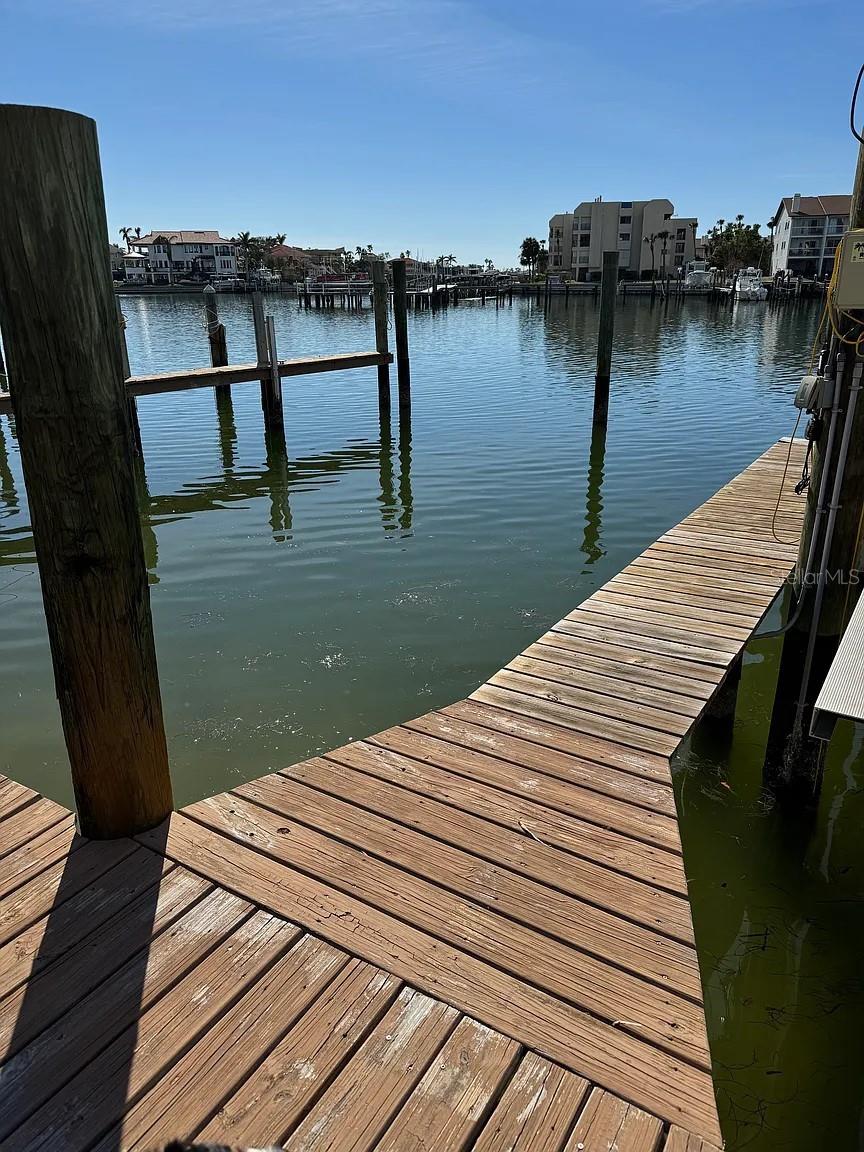 Image 28 of 32 For 113 1st Street E 103