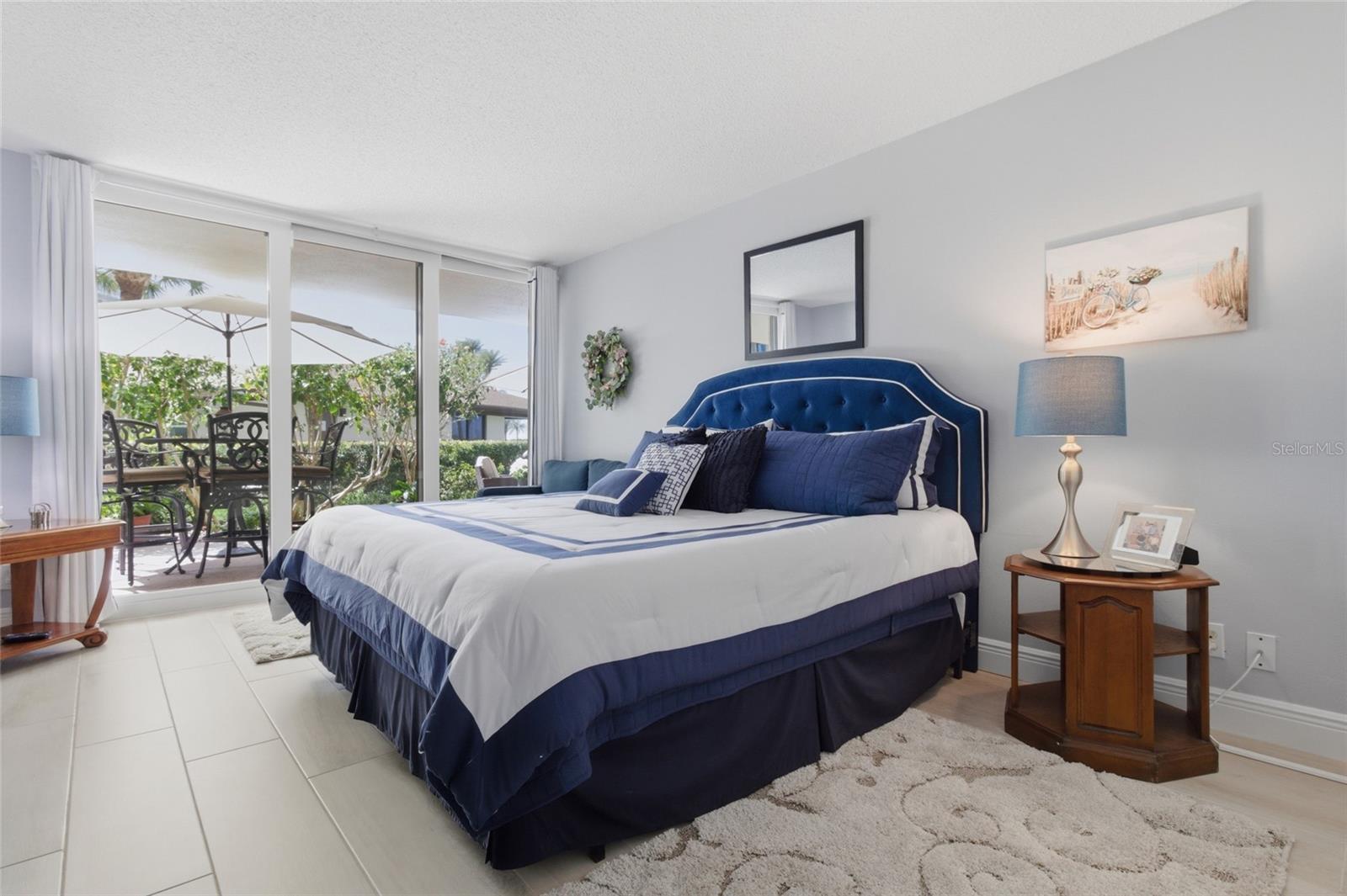 Image 21 of 38 For 100 Oakmont Lane 102