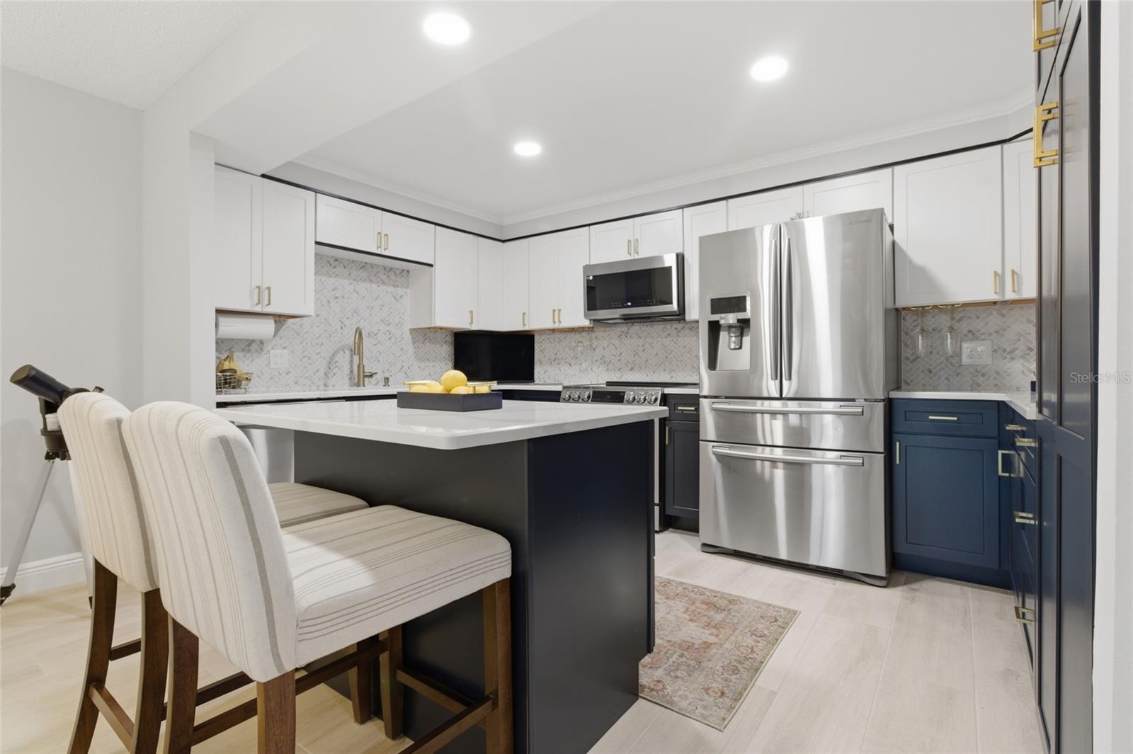 Image 3 of 38 For 100 Oakmont Lane 102