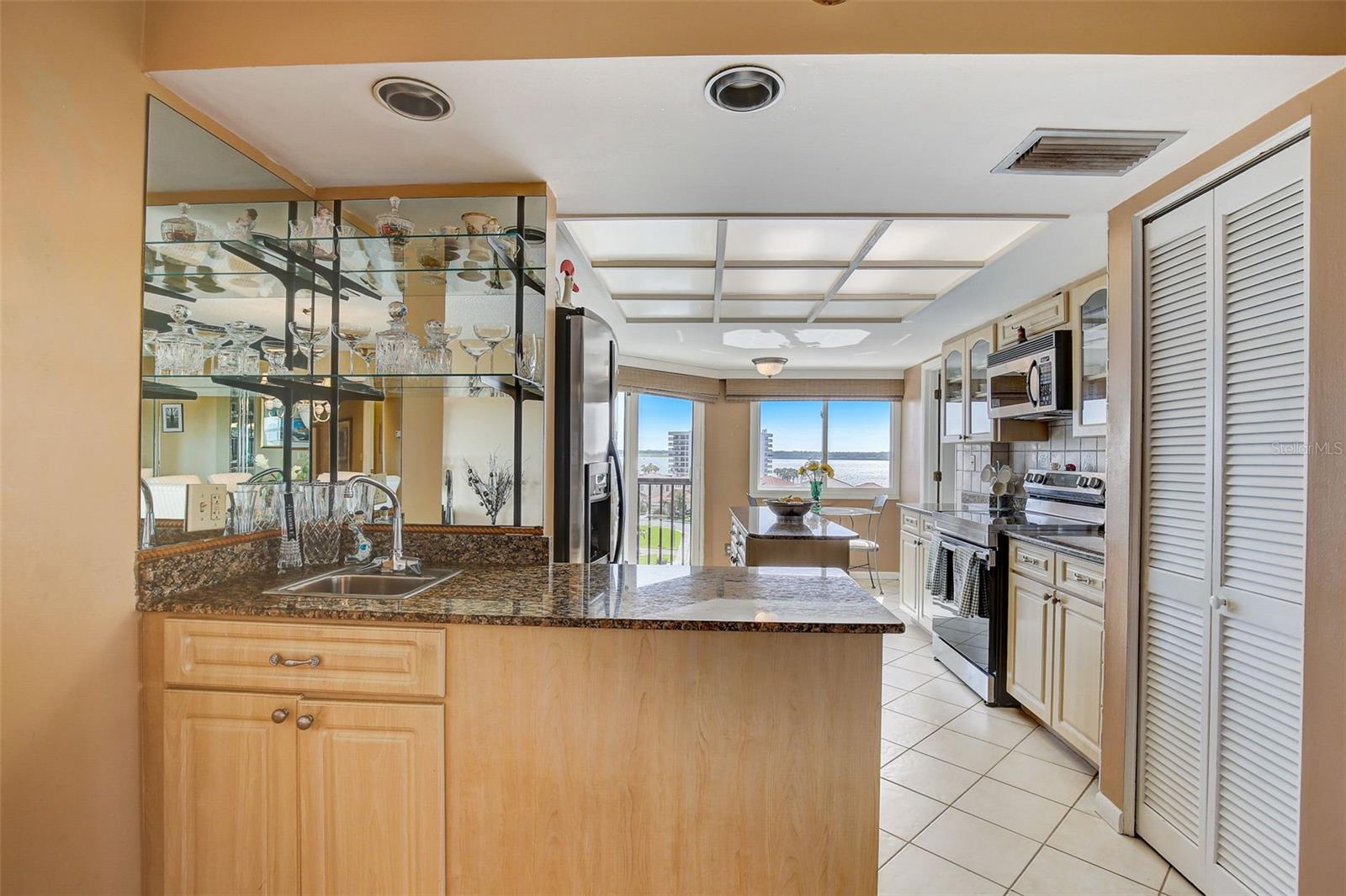 Image 11 of 46 For 1651 Sand Key Estates Court 52