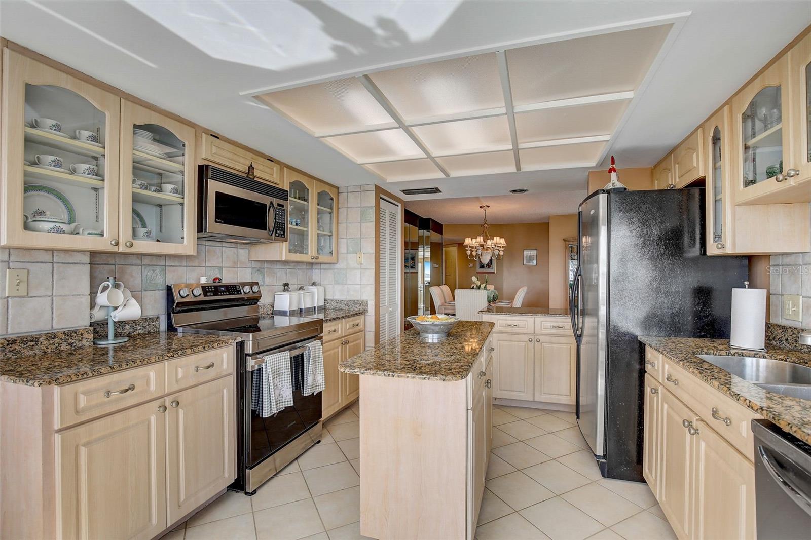 Image 9 of 46 For 1651 Sand Key Estates Court 52