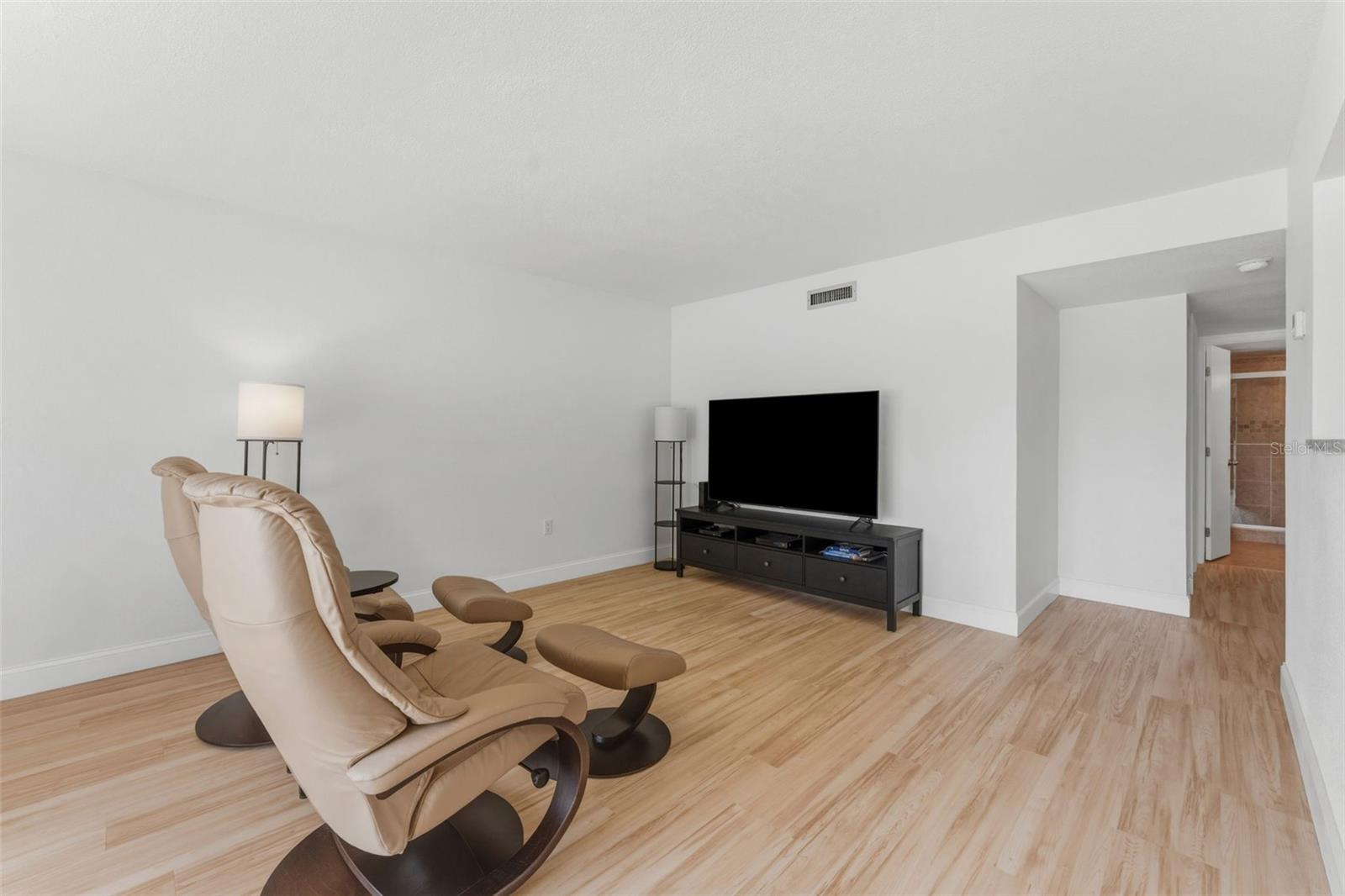 Image 11 of 24 For 11409 8th Street N 1503