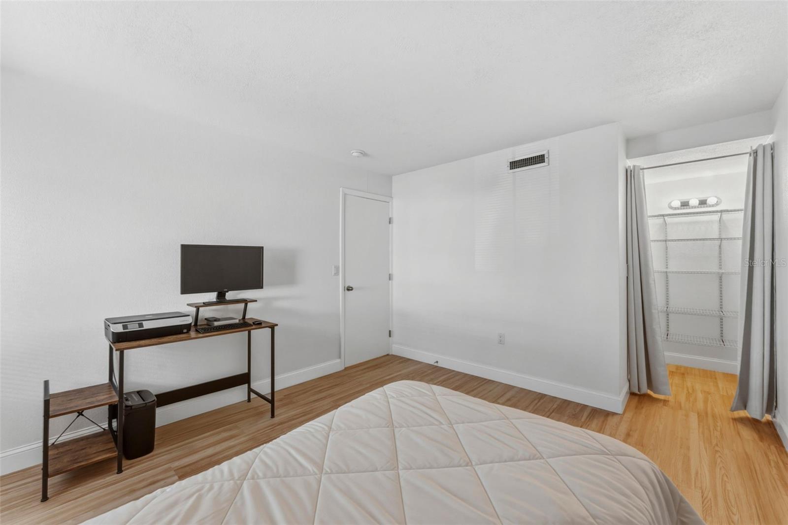 Image 15 of 24 For 11409 8th Street N 1503