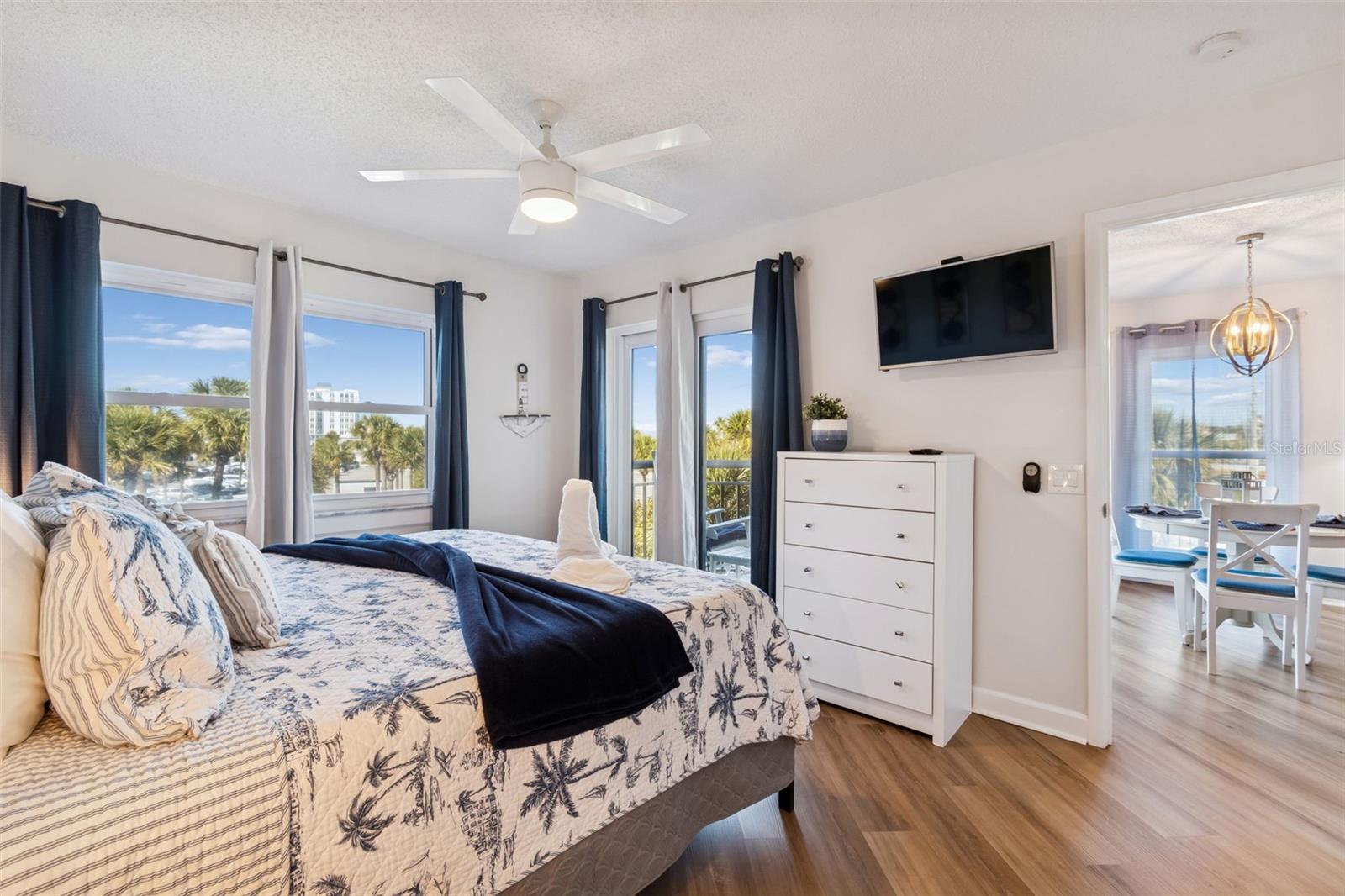 Image 15 of 33 For 4510 Gulf Boulevard 308