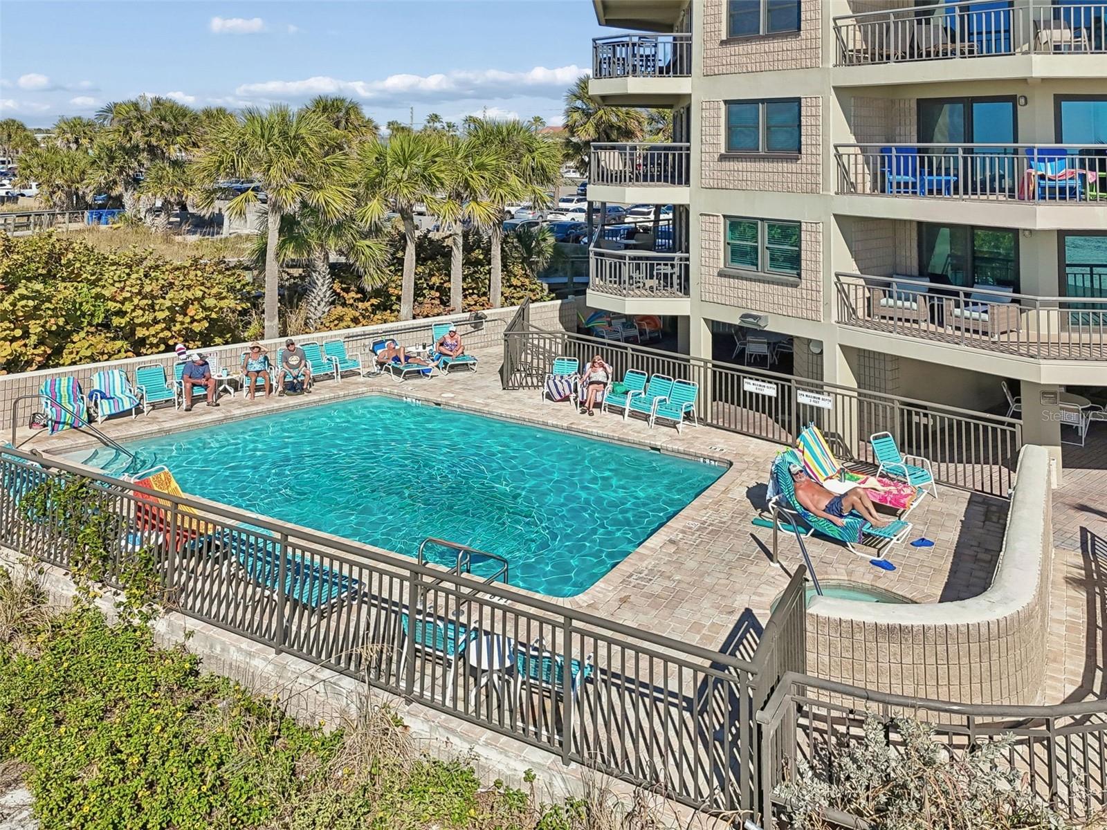 Image 25 of 33 For 4510 Gulf Boulevard 308