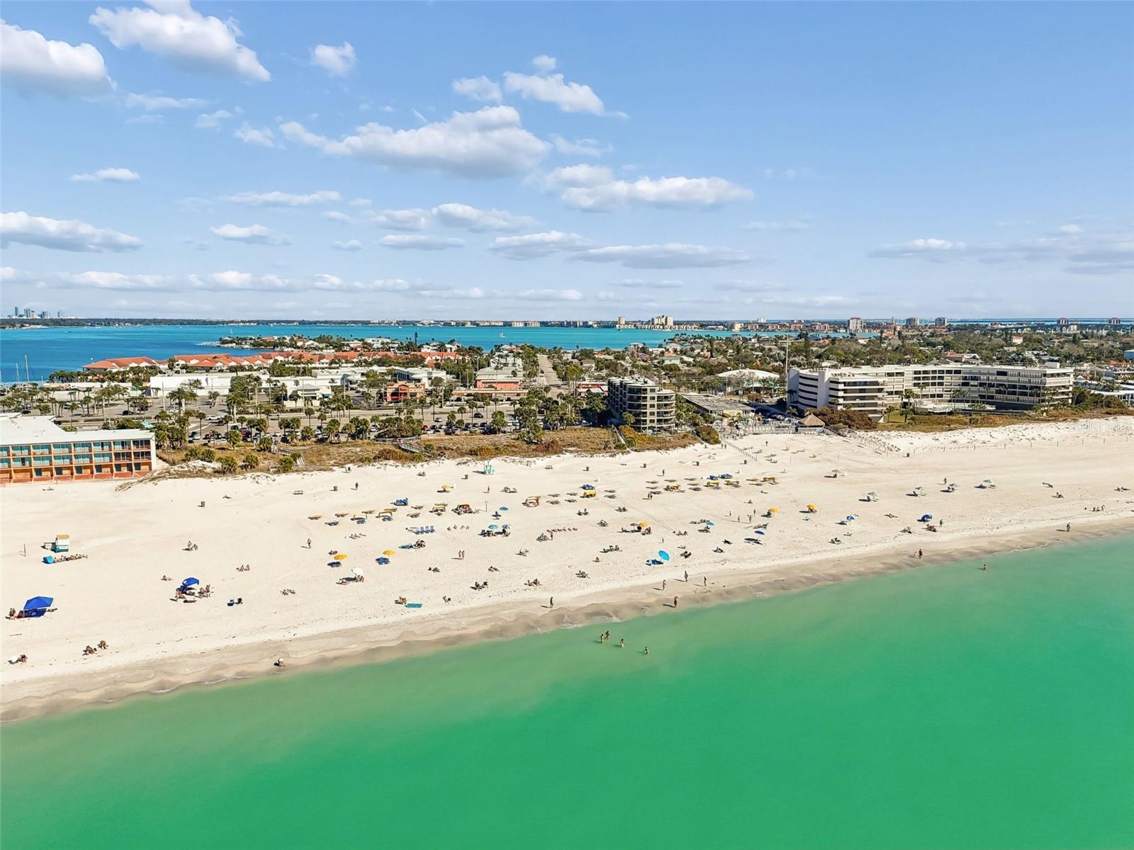 Image 30 of 33 For 4510 Gulf Boulevard 308